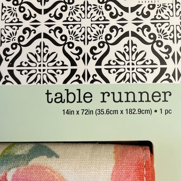 NWT “Peachy Keen” 14” x 72” Table Runner - Picture 4 of 4
